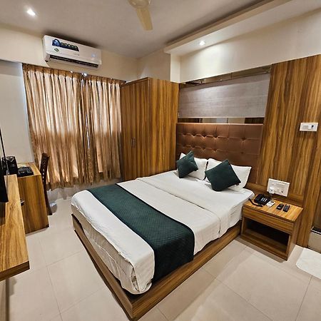 Hotel Bkc Garden - Near Us Embassy Bkc Bombay Extérieur photo