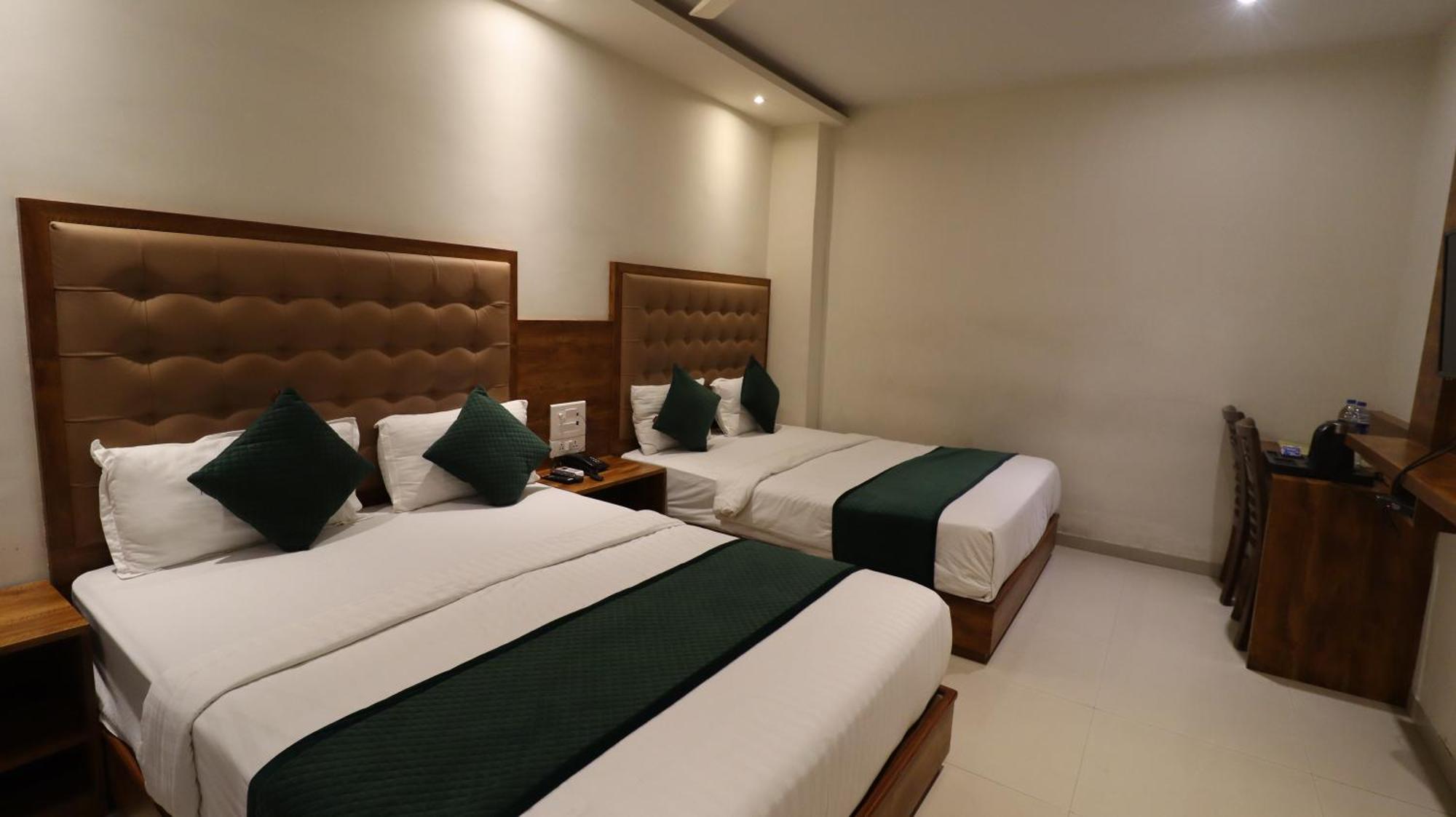 Hotel Bkc Garden - Near Us Embassy Bkc Bombay Extérieur photo
