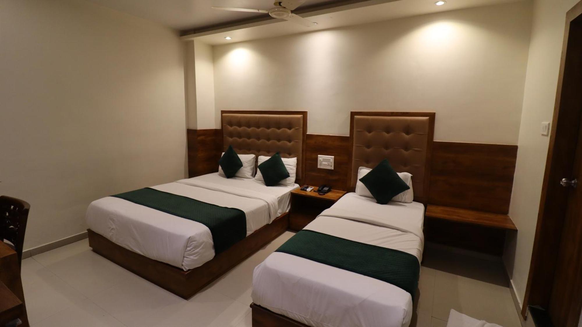 Hotel Bkc Garden - Near Us Embassy Bkc Bombay Extérieur photo