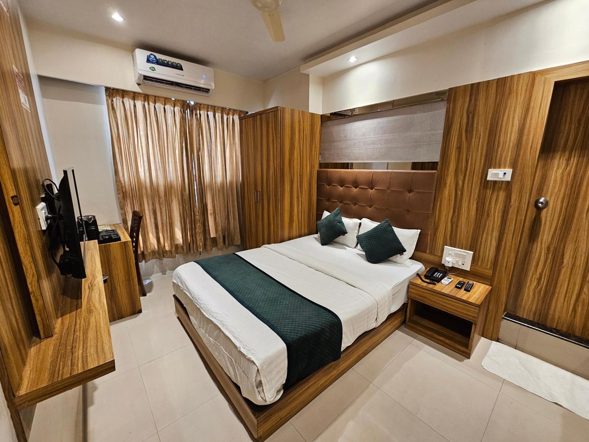 Hotel Bkc Garden - Near Us Embassy Bkc Bombay Extérieur photo